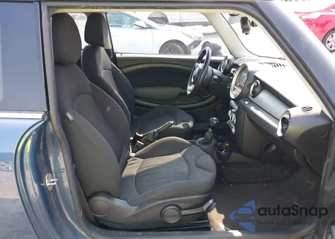 2009 Mini Cooper from USA, damaged, VIN WMWMF33539TW77321